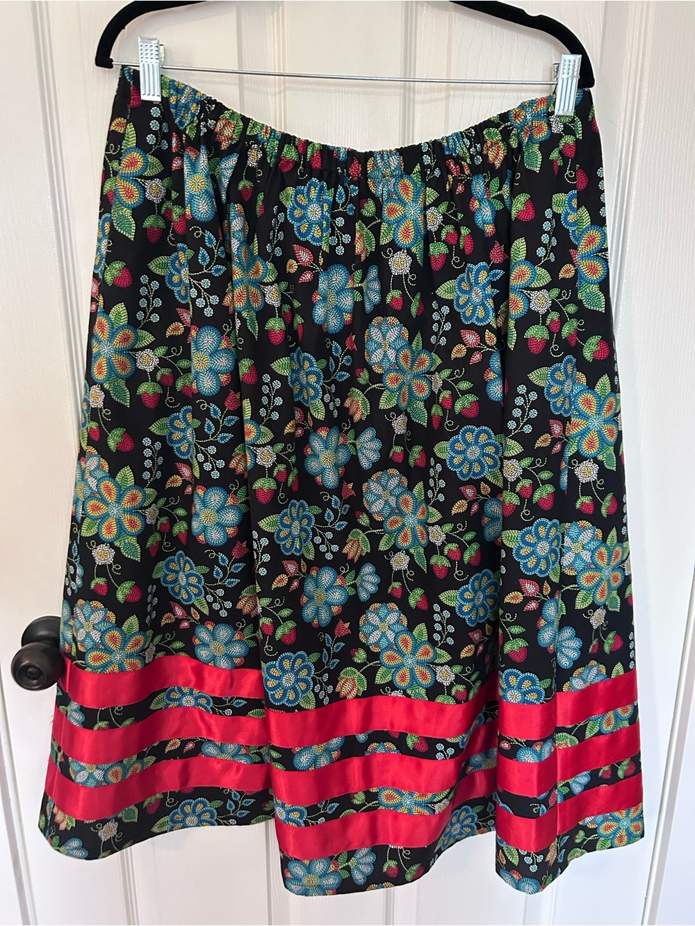 Plus size traditional black and red Indigenous ribbon skirt with pockets